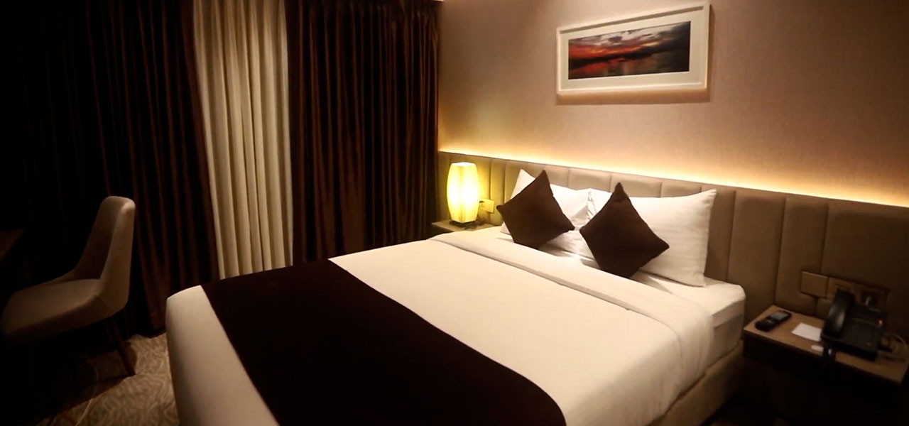 Premier Queen in Pearl Hotel